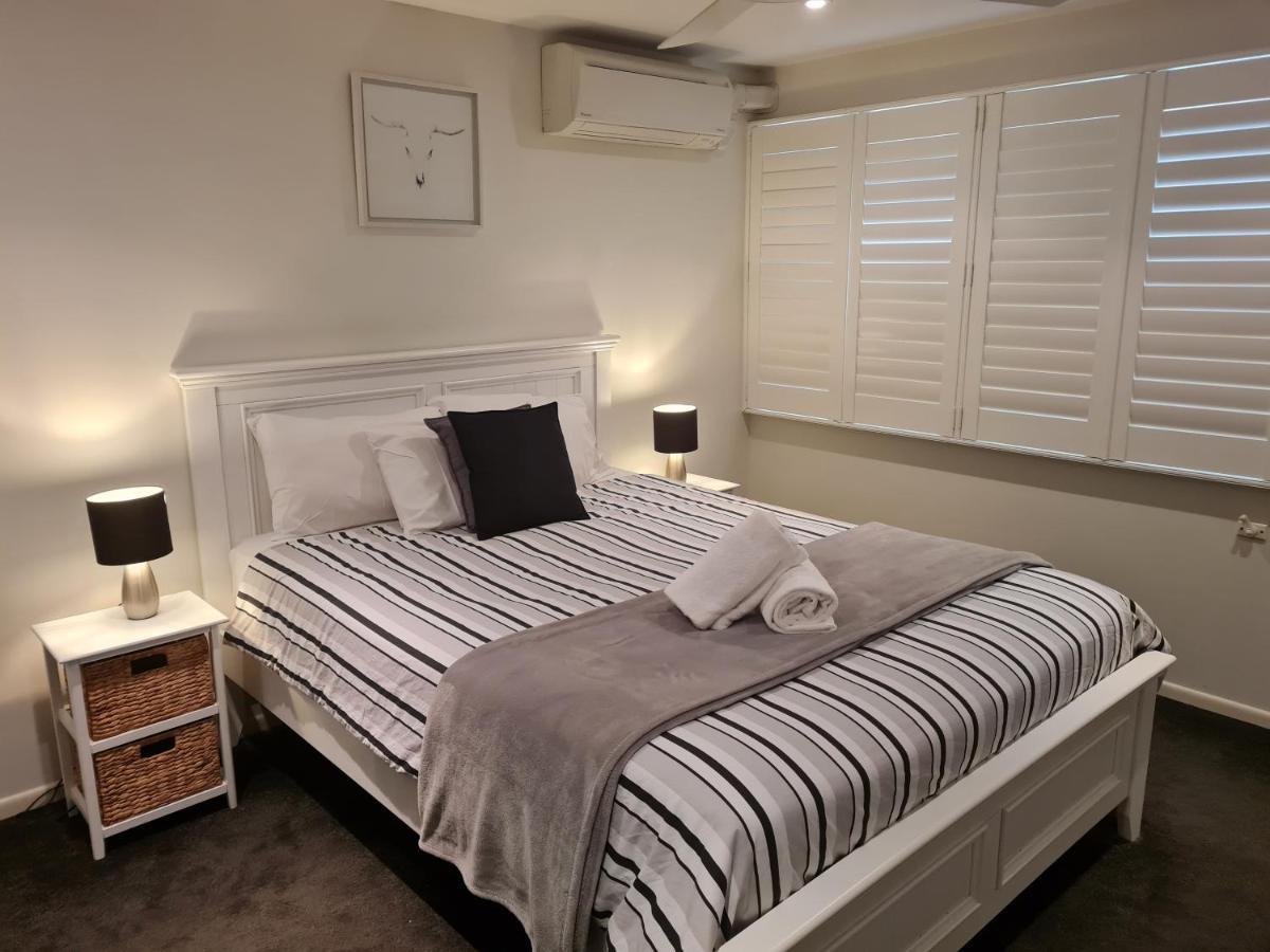 Wharf Lodge River View Apartment Maroochydore Bagian luar foto